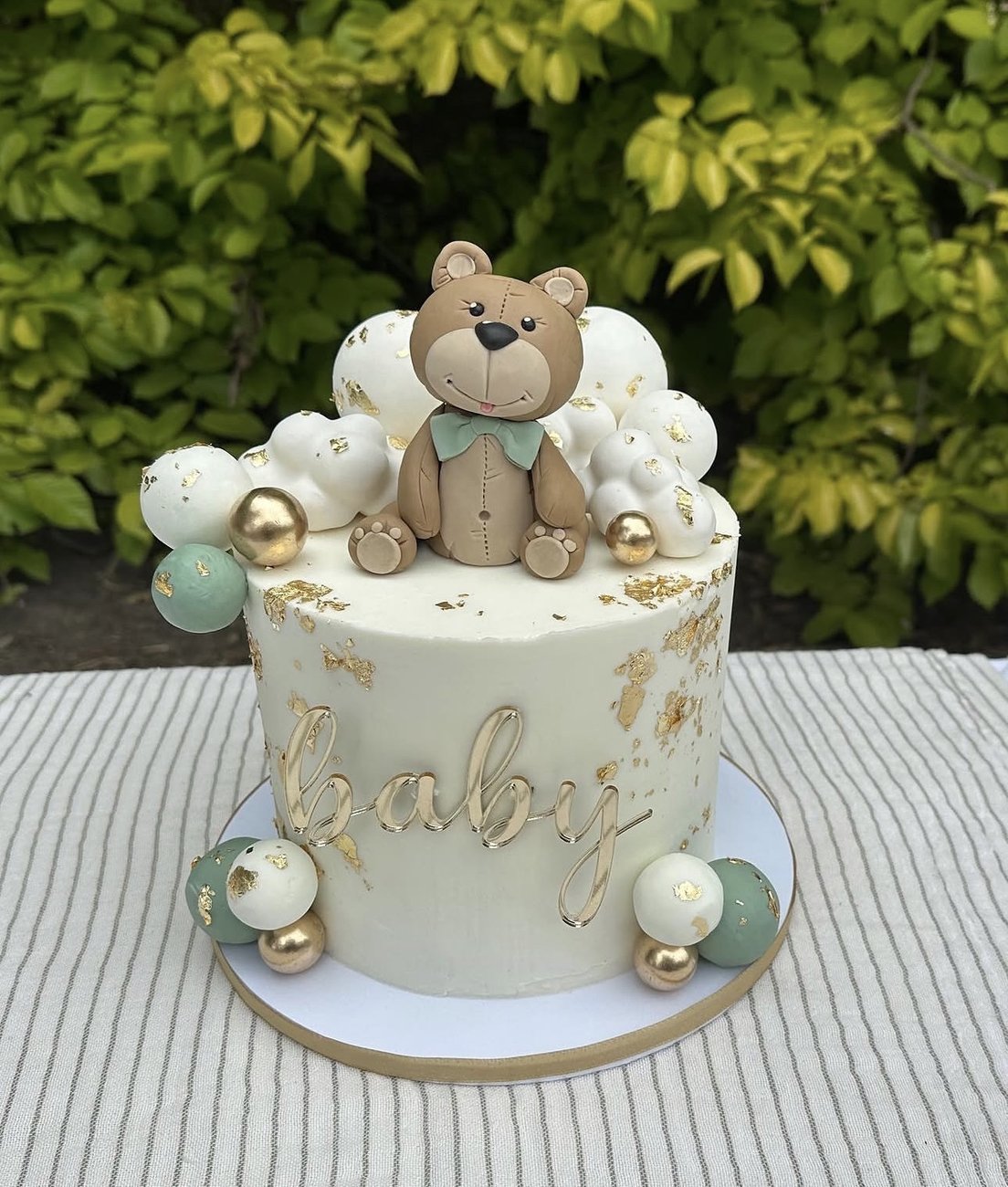 Cakes gallery image 21