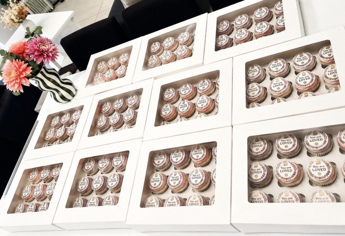 Cakes gallery image 30