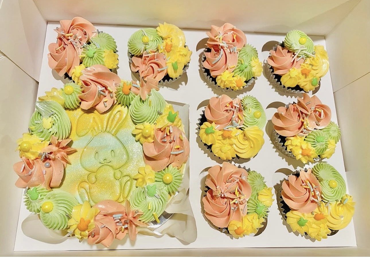 Cakes gallery image 35